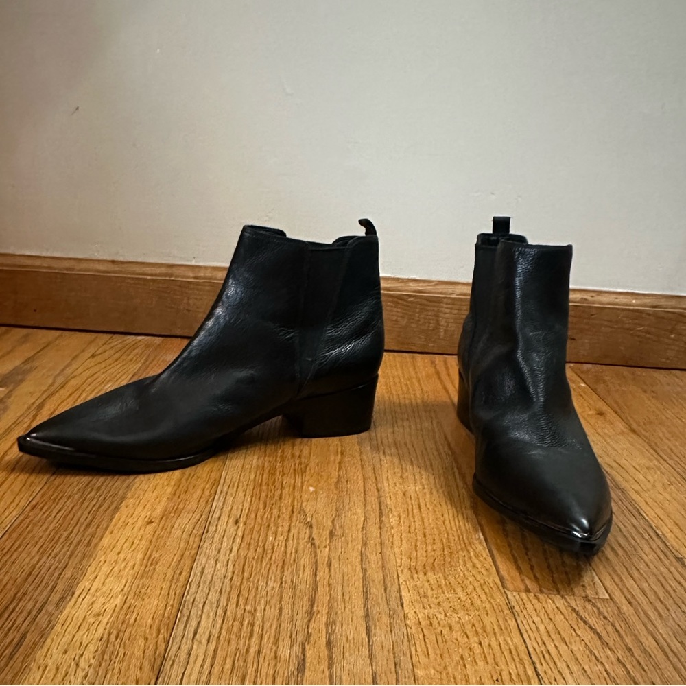 Marc Fisher Yale boots